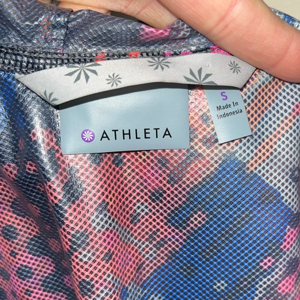 🚫SOLD! •🏃‍♀️NWOT |•ATHLETA•| Lava Hype Run Multicolor Jacket 🏃‍♀️ - Picture 15 of 16
